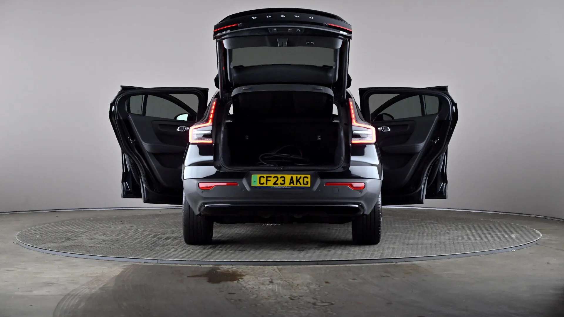 2023 VOLVO C40 2023 VOLVO C40