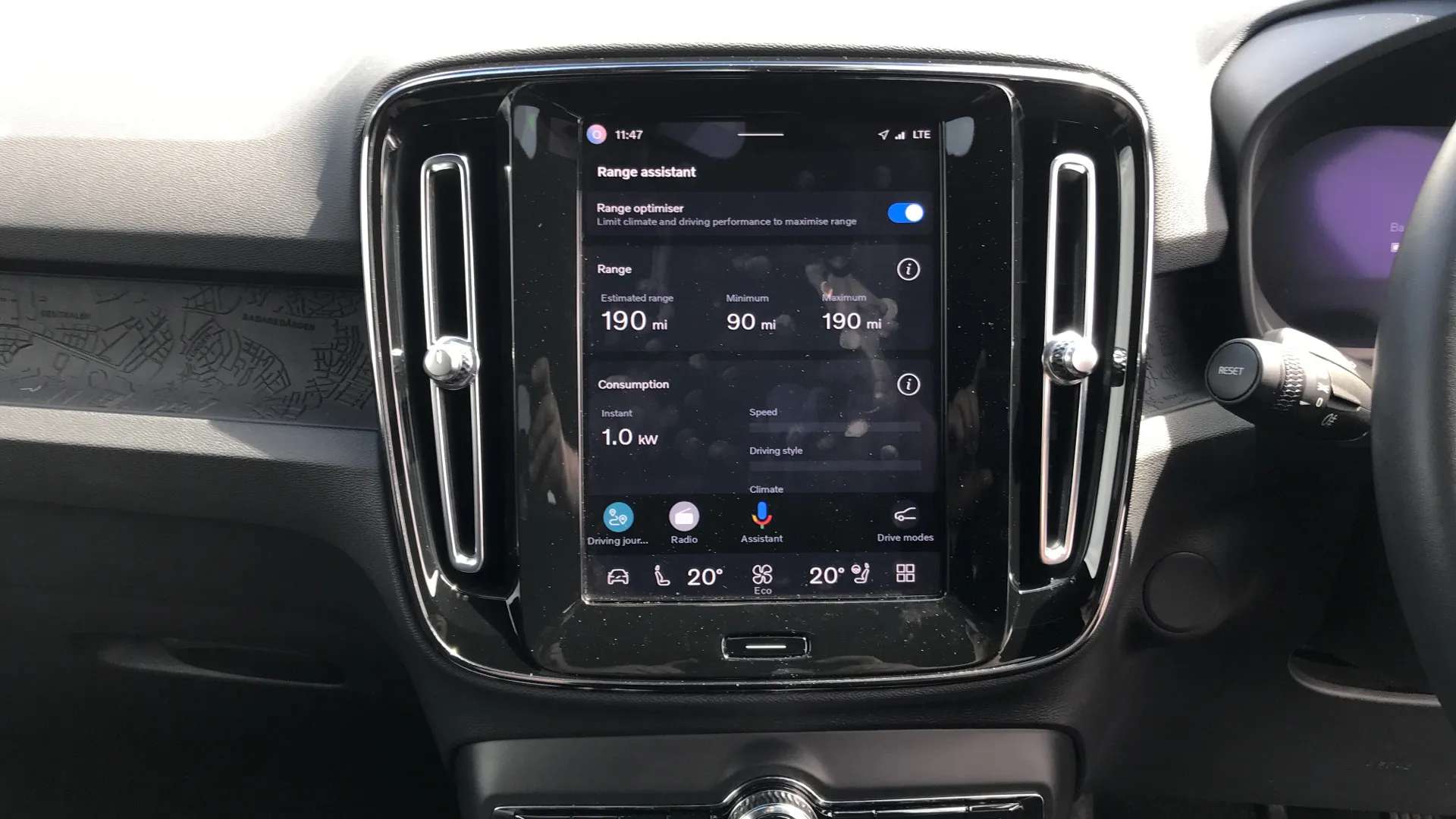 2023 VOLVO XC40 2023 VOLVO XC40