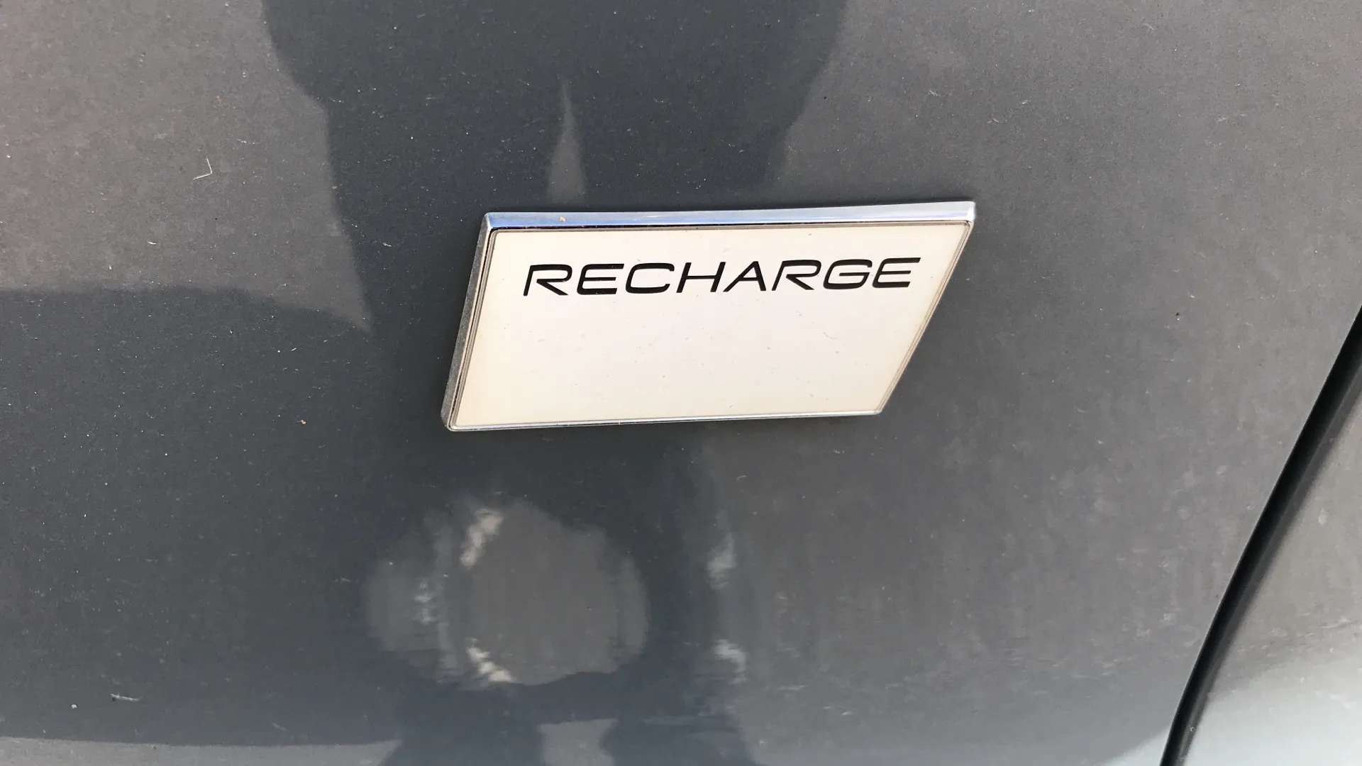 2023 VOLVO XC40 2023 VOLVO XC40