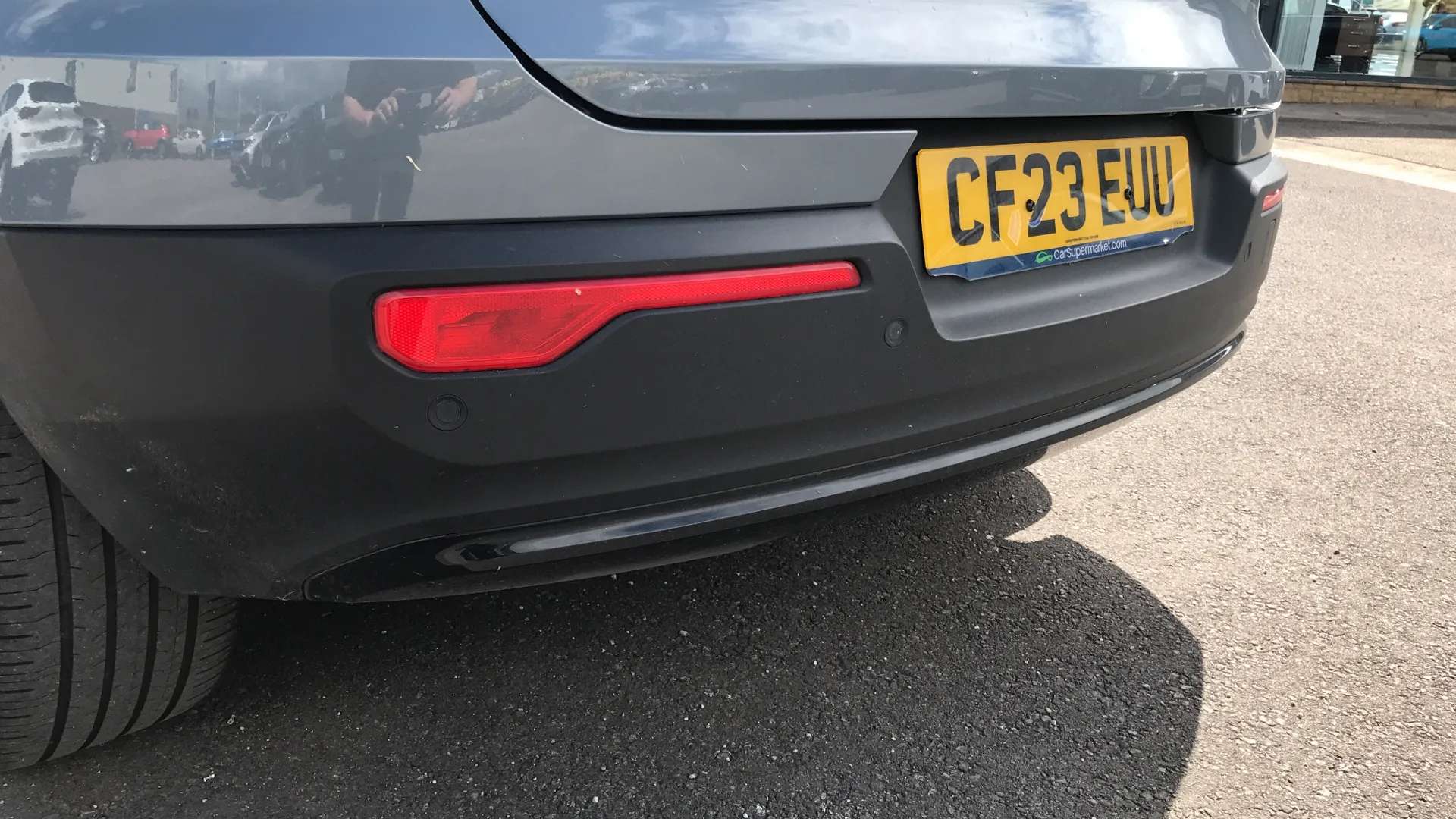 2023 VOLVO XC40 2023 VOLVO XC40