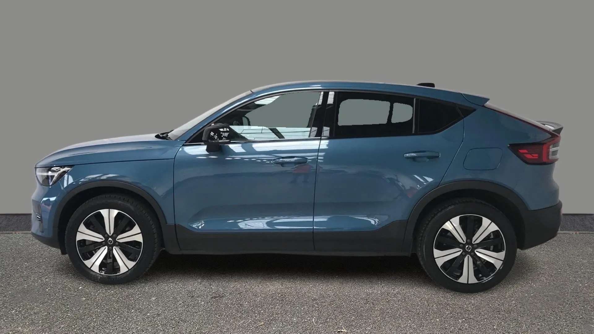 A 2023 VOLVO C40 170kW Recharge Plus 69kWh Auto A 2023 VOLVO C40 170kW Recharge Plus 69kWh Auto