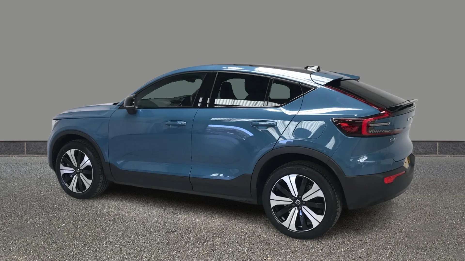 A 2023 VOLVO C40 170kW Recharge Plus 69kWh Auto A 2023 VOLVO C40 170kW Recharge Plus 69kWh Auto