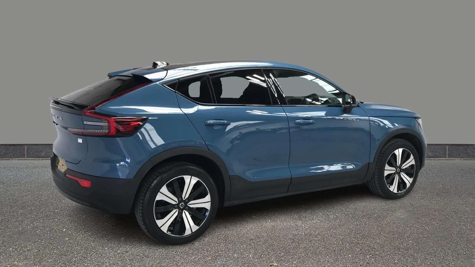 2023 VOLVO C40 2023 VOLVO C40