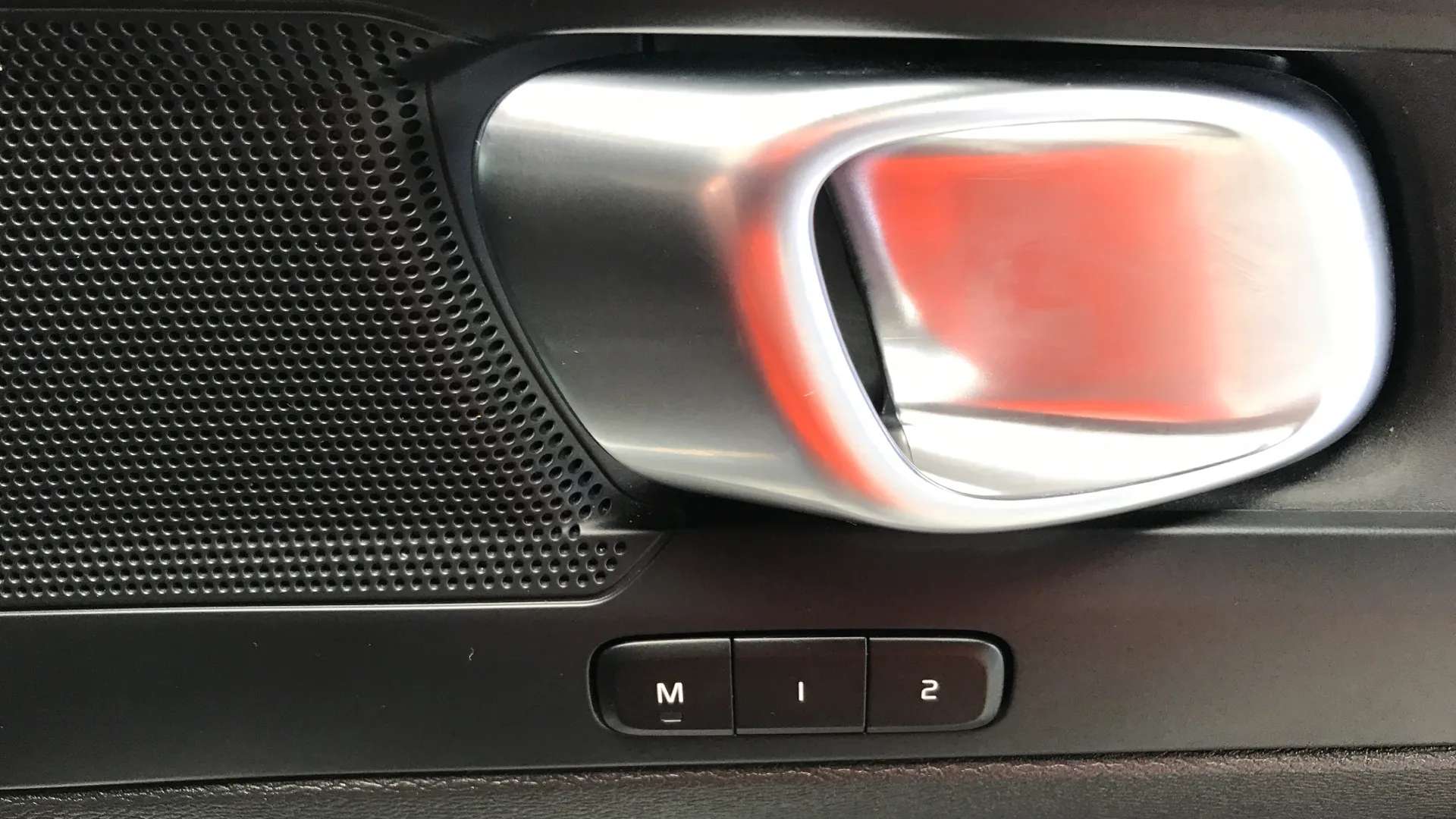 2023 VOLVO C40 2023 VOLVO C40