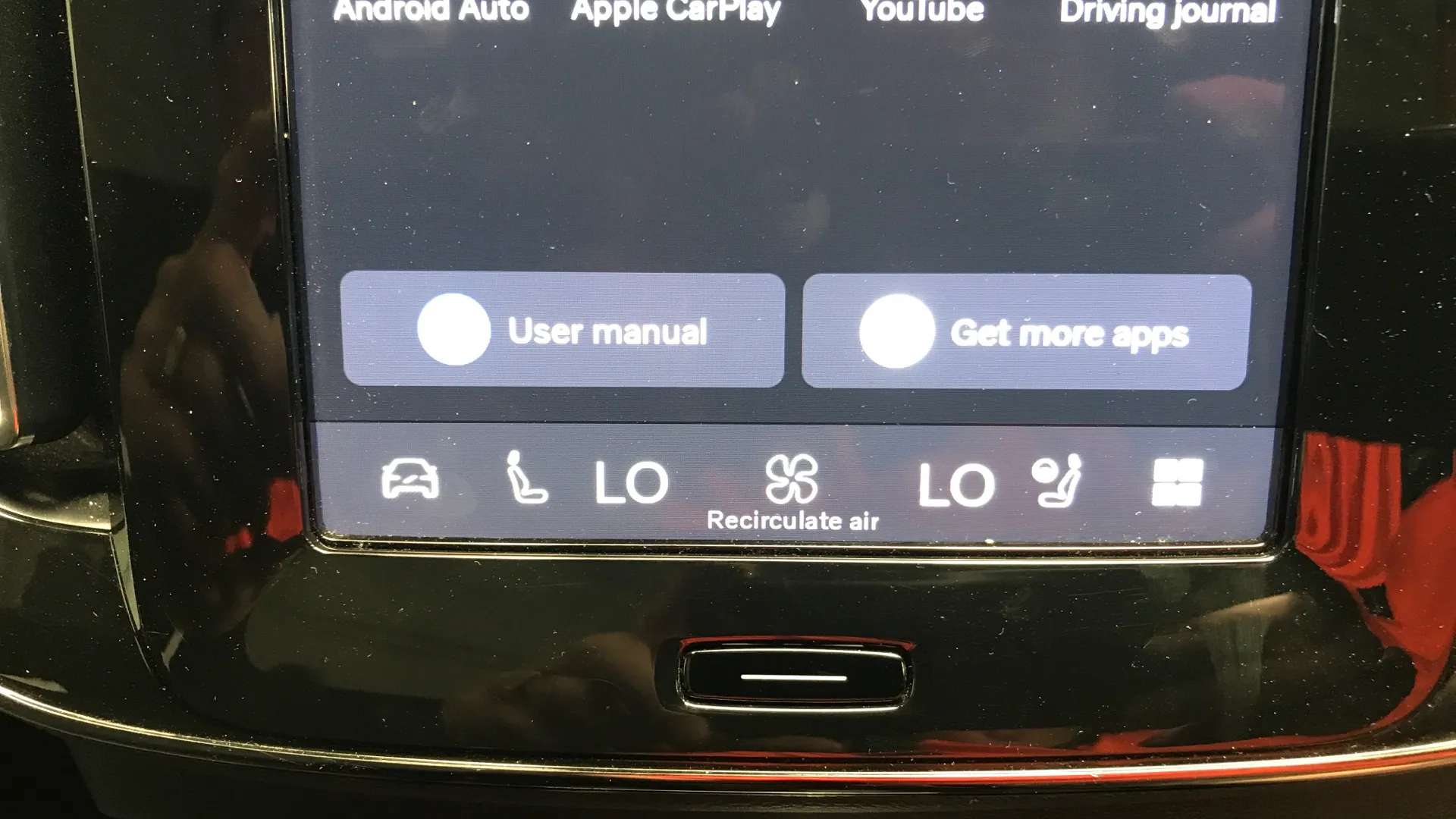 2023 VOLVO C40 2023 VOLVO C40