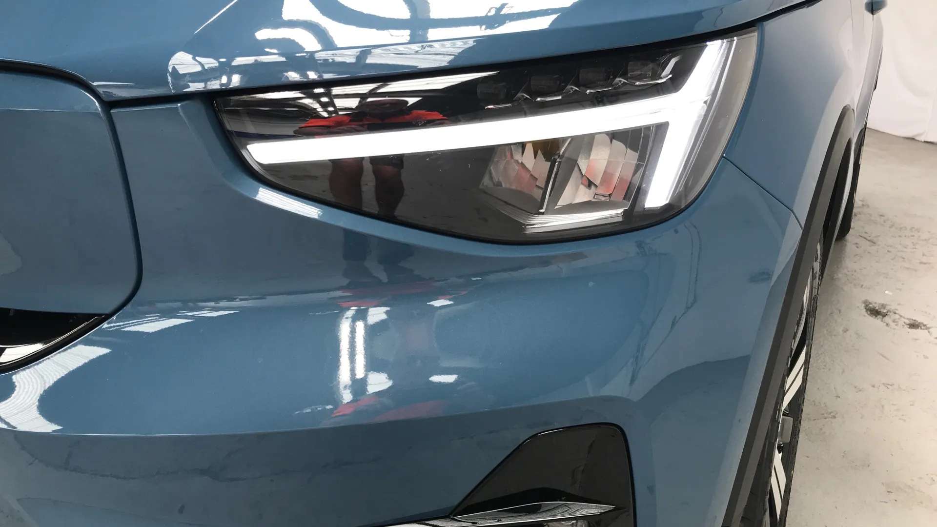 2023 VOLVO C40 2023 VOLVO C40