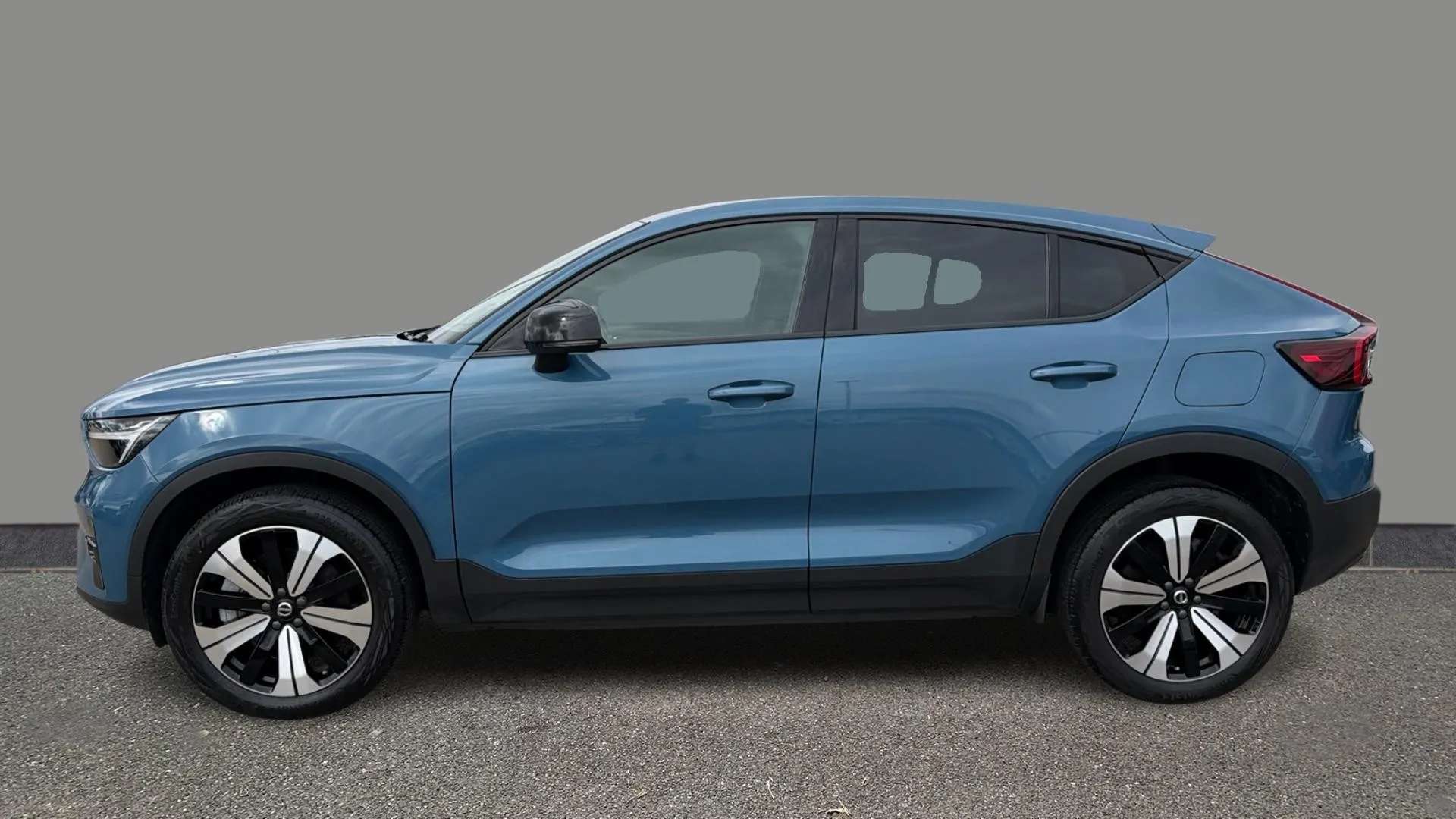 A 2023 VOLVO C40 170kW Recharge Plus 69kWh Auto A 2023 VOLVO C40 170kW Recharge Plus 69kWh Auto