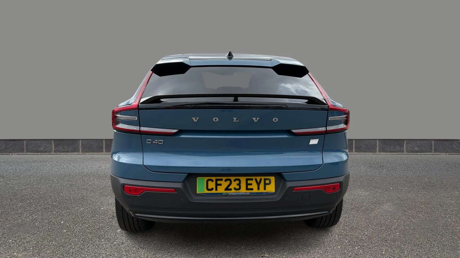 2023 VOLVO C40 2023 VOLVO C40