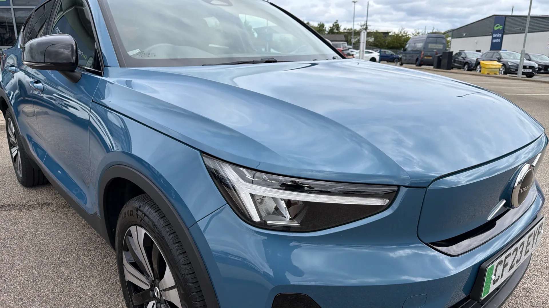 2023 VOLVO C40 2023 VOLVO C40