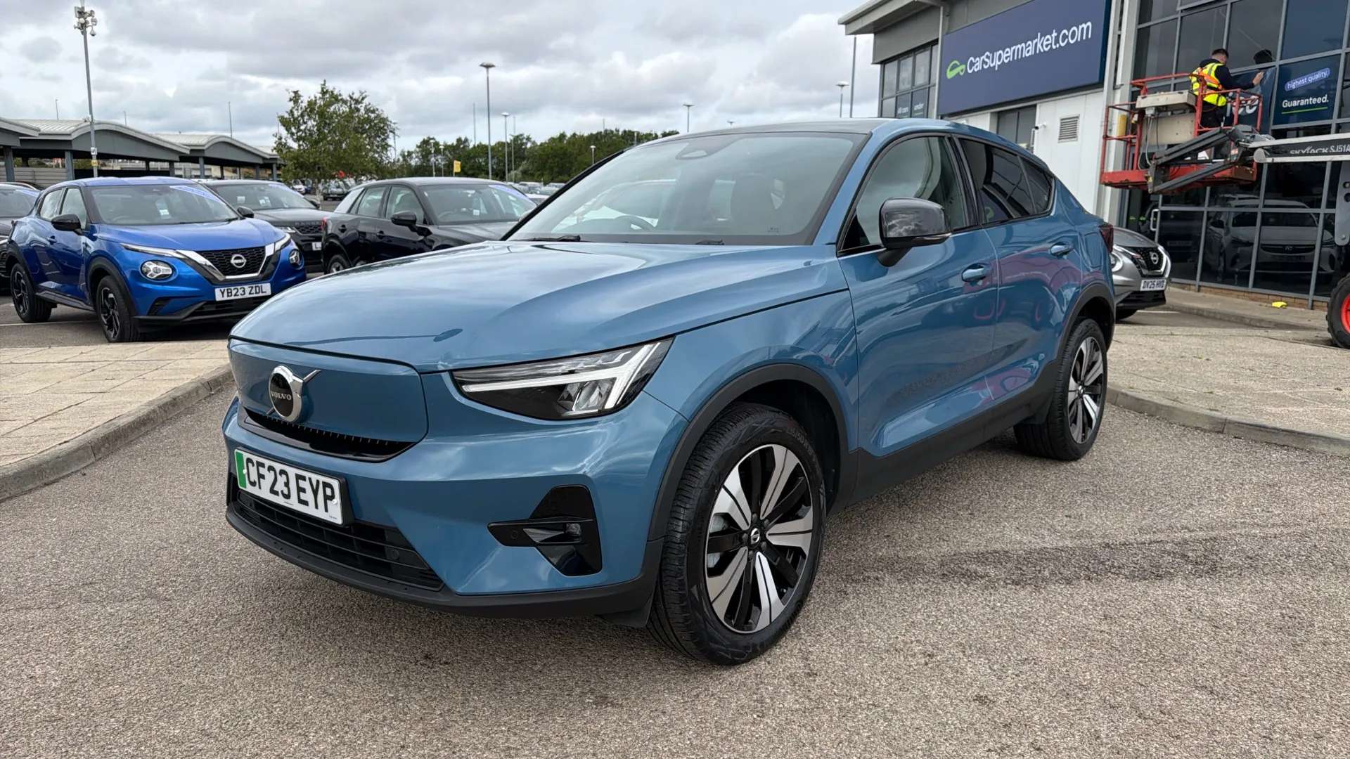 2023 VOLVO C40 2023 VOLVO C40