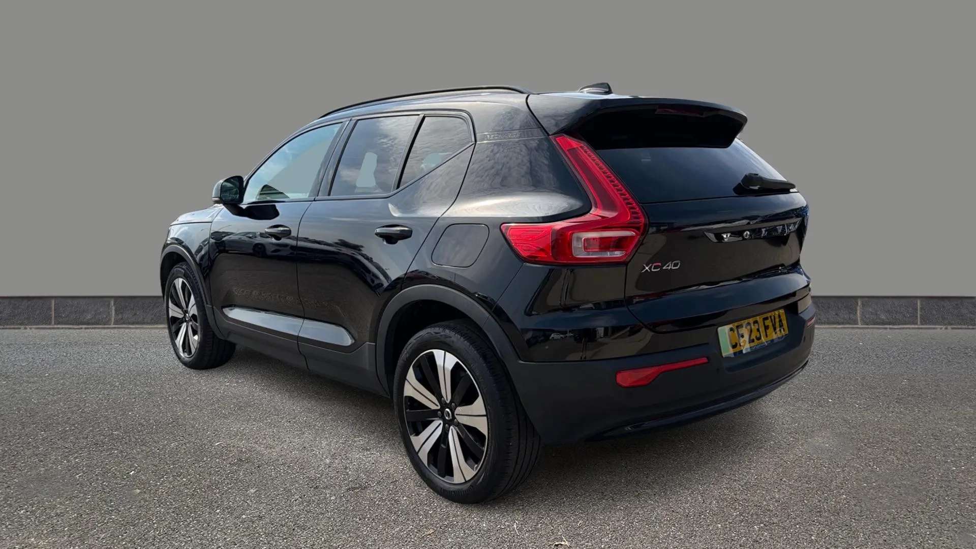 A 2023 VOLVO XC40 170kW Recharge Plus 69kWh Auto A 2023 VOLVO XC40 170kW Recharge Plus 69kWh Auto