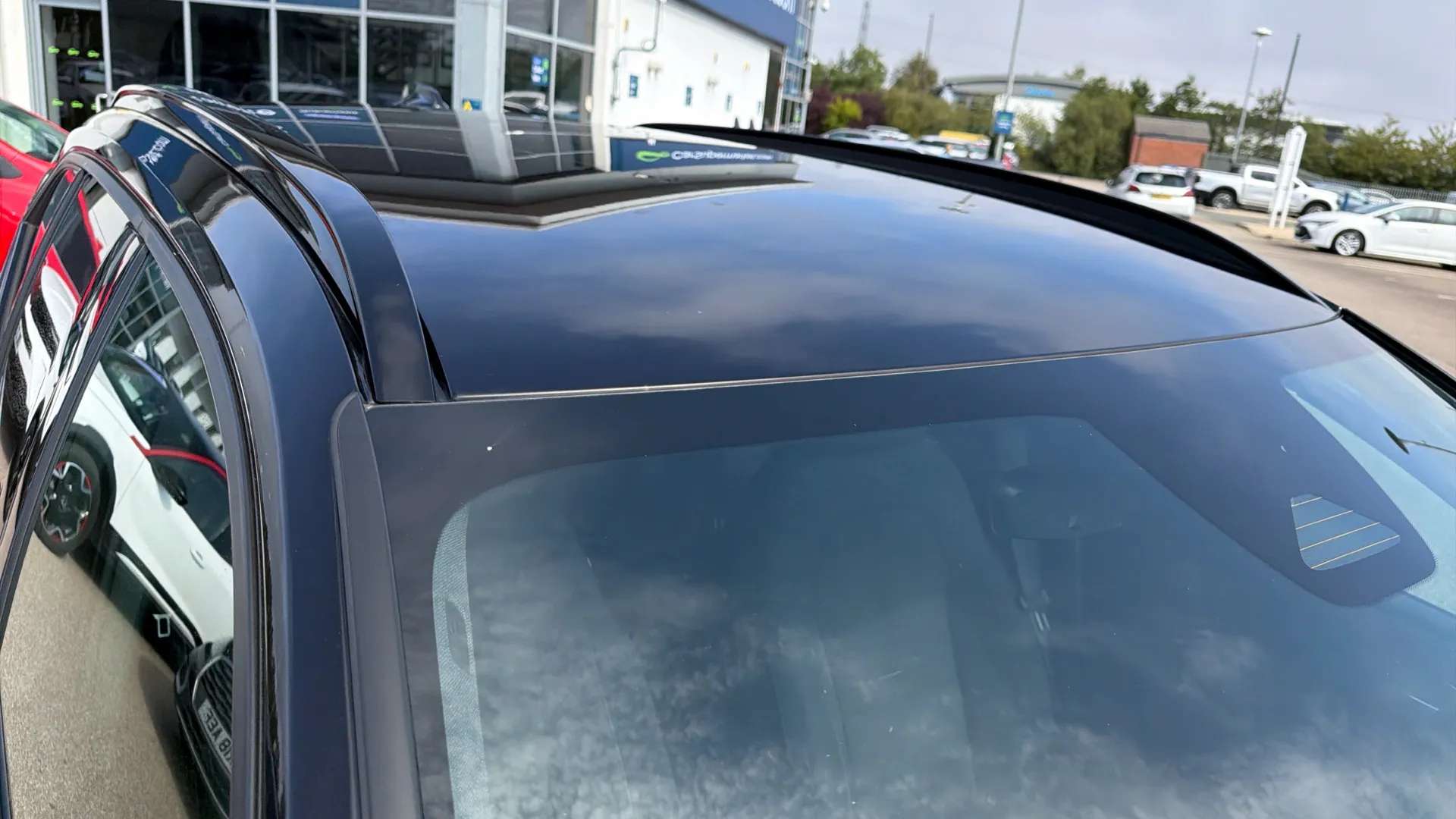 2023 VOLVO XC40 2023 VOLVO XC40