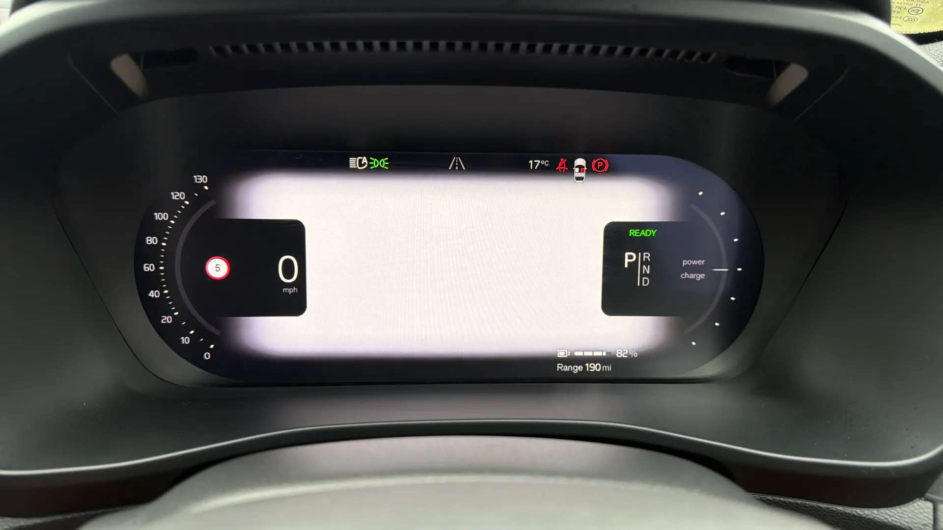 2023 VOLVO XC40 2023 VOLVO XC40