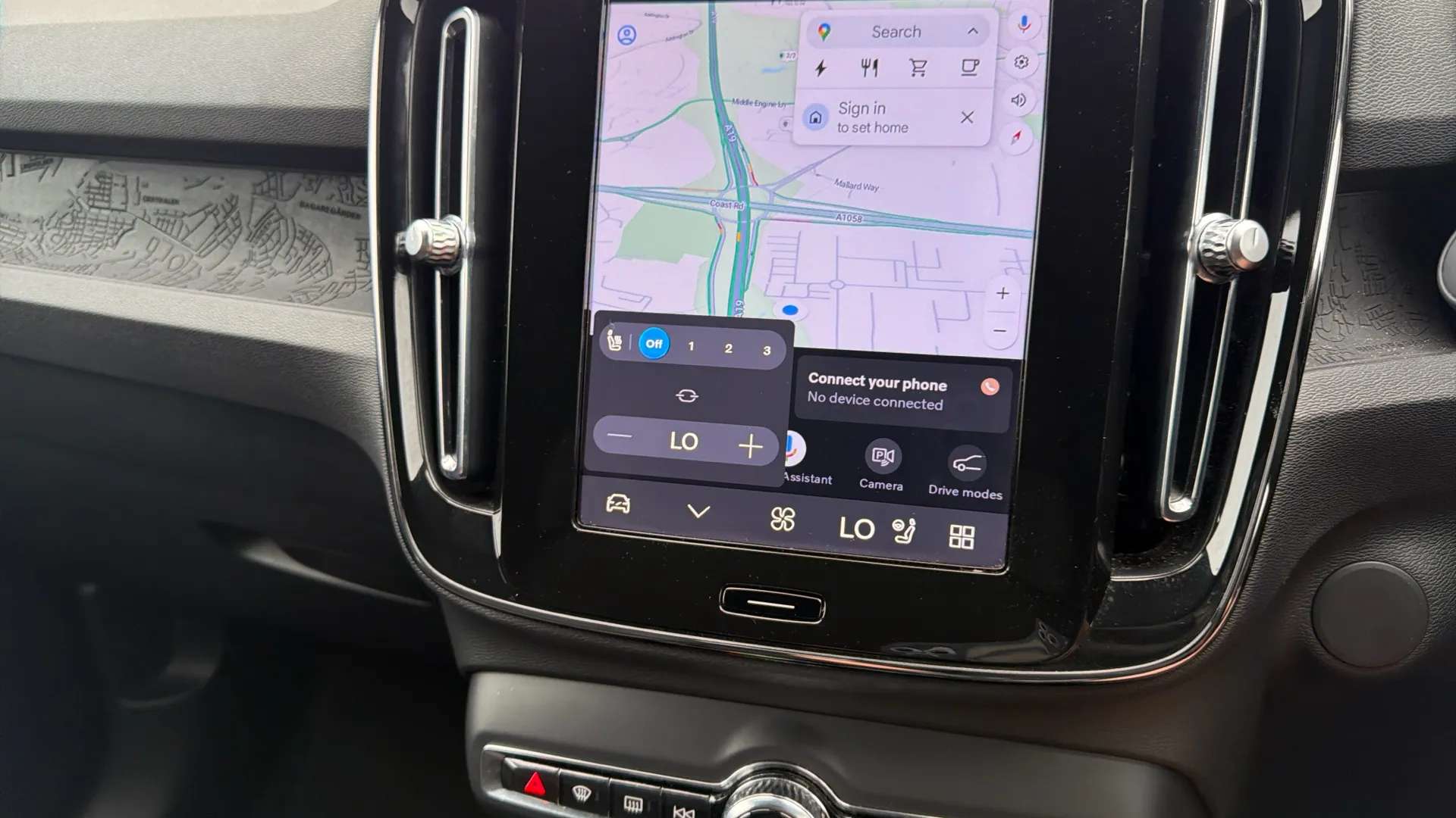 2023 VOLVO XC40 2023 VOLVO XC40