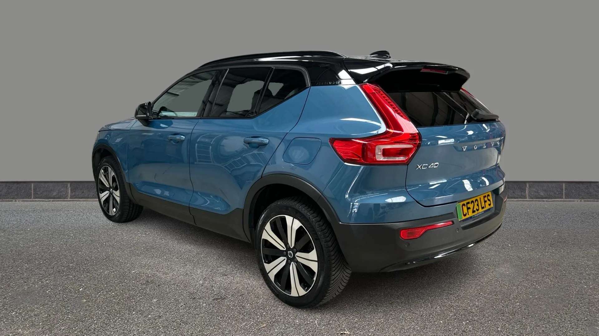 A 2023 VOLVO XC40 170kW Recharge Plus 69kWh Auto A 2023 VOLVO XC40 170kW Recharge Plus 69kWh Auto
