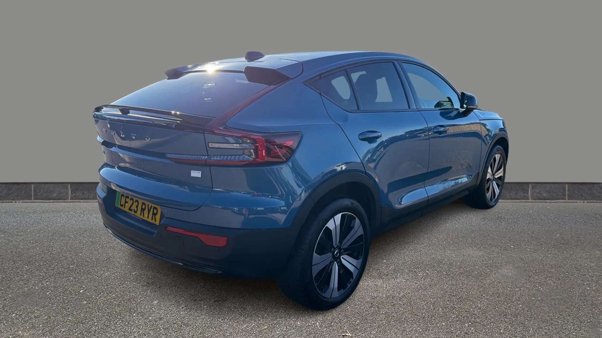 2023 VOLVO C40 2023 VOLVO C40