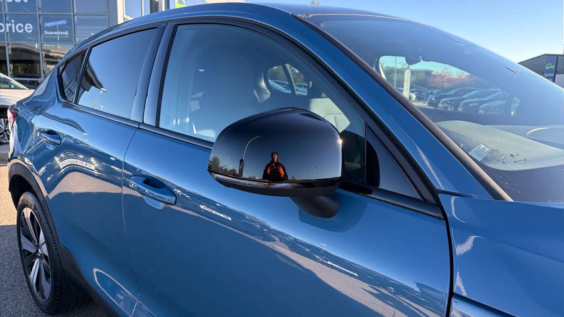 2023 VOLVO C40 2023 VOLVO C40