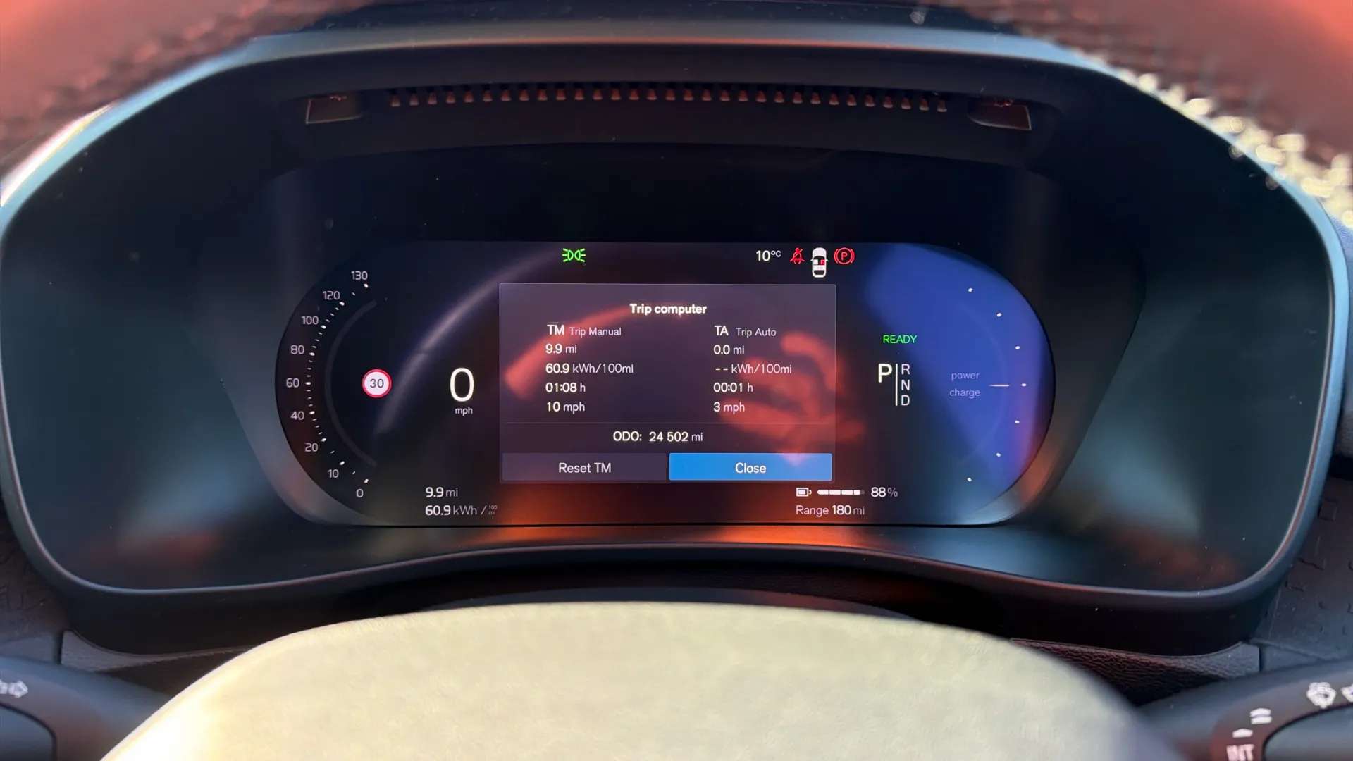 2023 VOLVO C40 2023 VOLVO C40