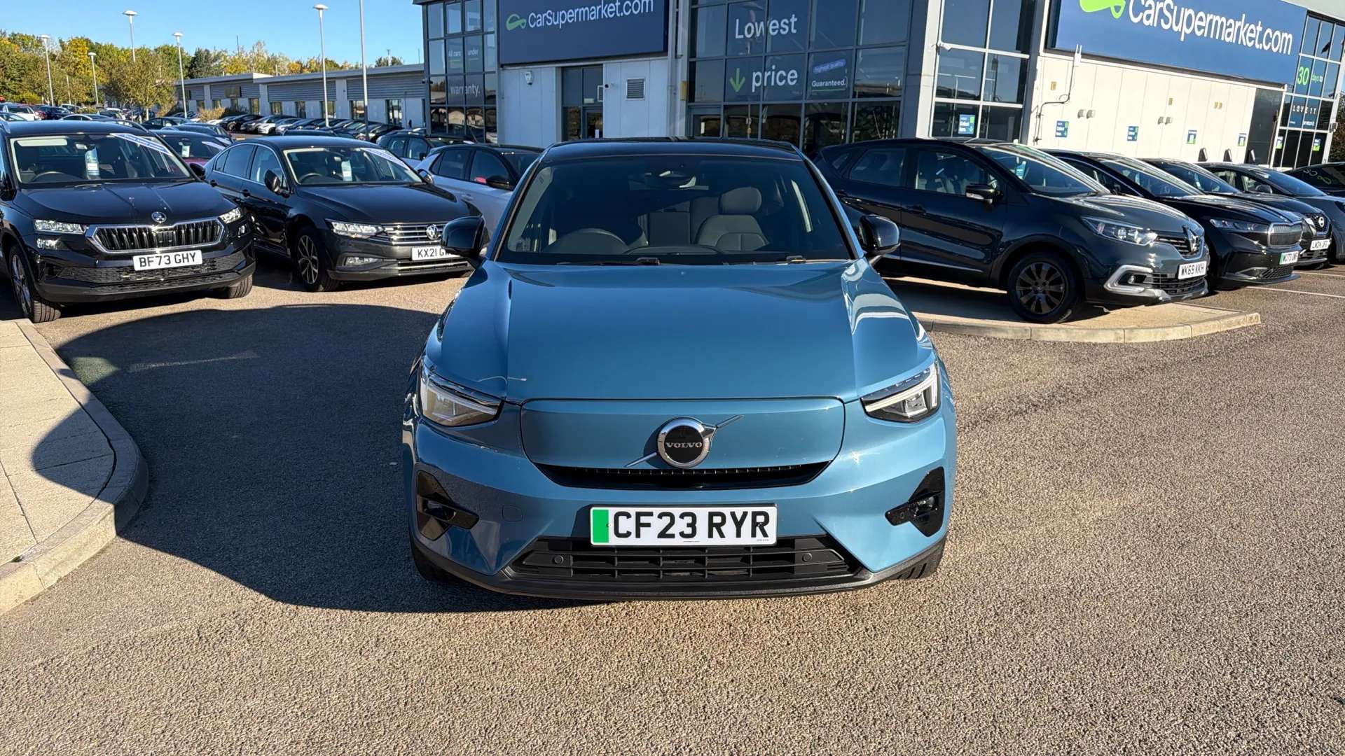 2023 VOLVO C40 2023 VOLVO C40