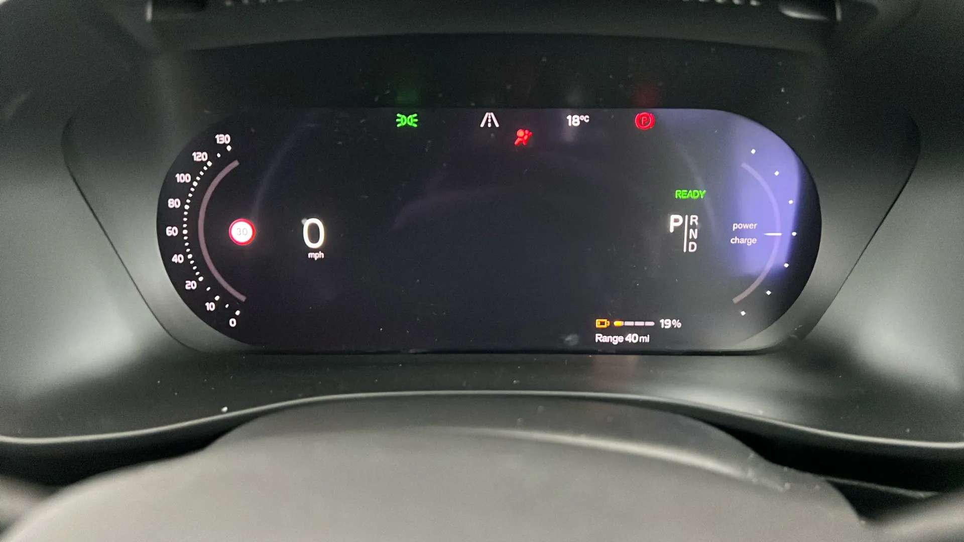 2023 VOLVO XC40 2023 VOLVO XC40