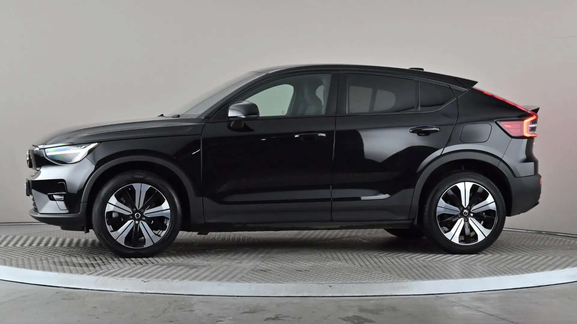A 2023 VOLVO C40 170kW Recharge Plus 69kWh Auto A 2023 VOLVO C40 170kW Recharge Plus 69kWh Auto