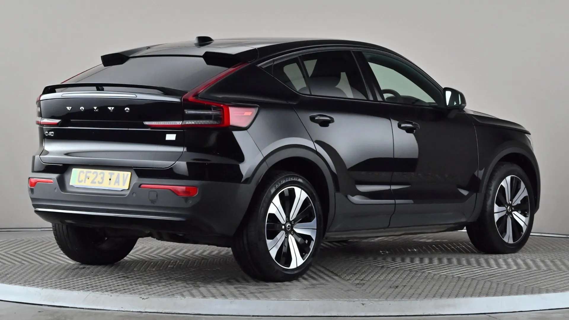 2023 VOLVO C40 2023 VOLVO C40