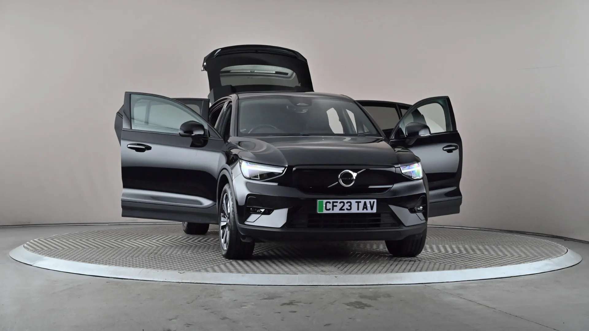 2023 VOLVO C40 2023 VOLVO C40