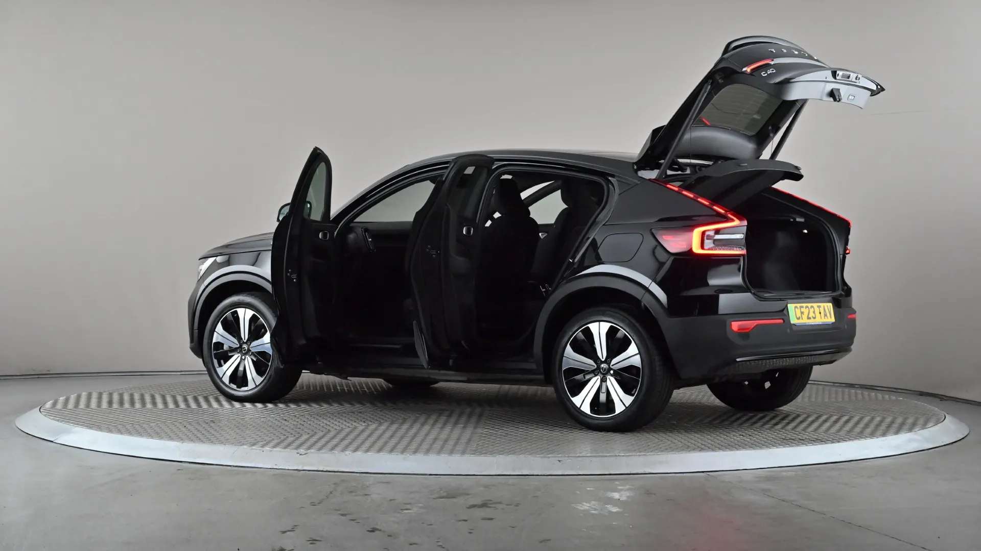 2023 VOLVO C40 2023 VOLVO C40