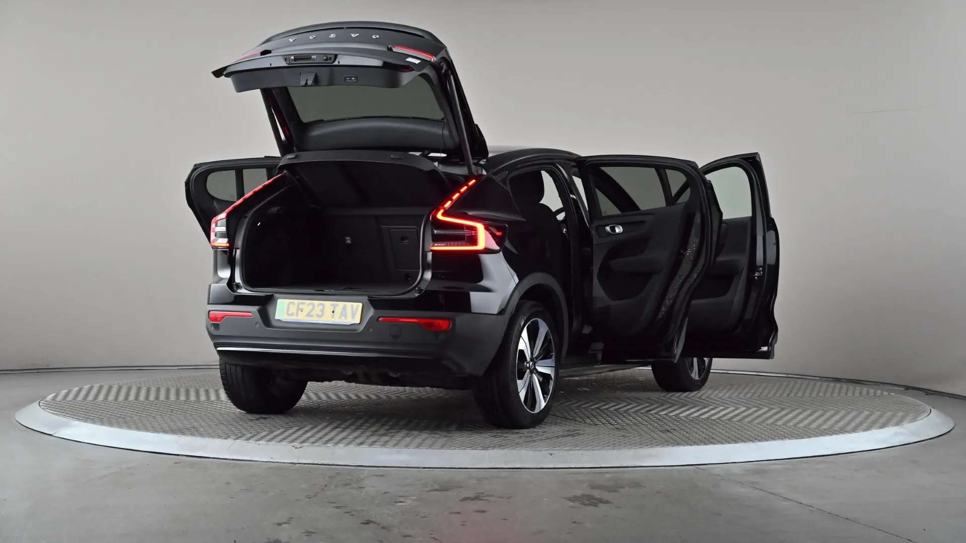 2023 VOLVO C40 2023 VOLVO C40