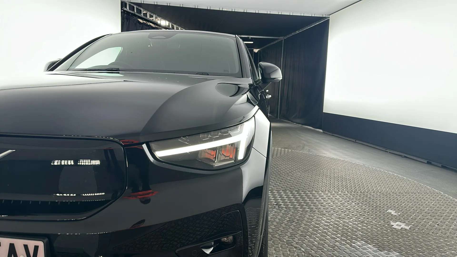2023 VOLVO C40 2023 VOLVO C40