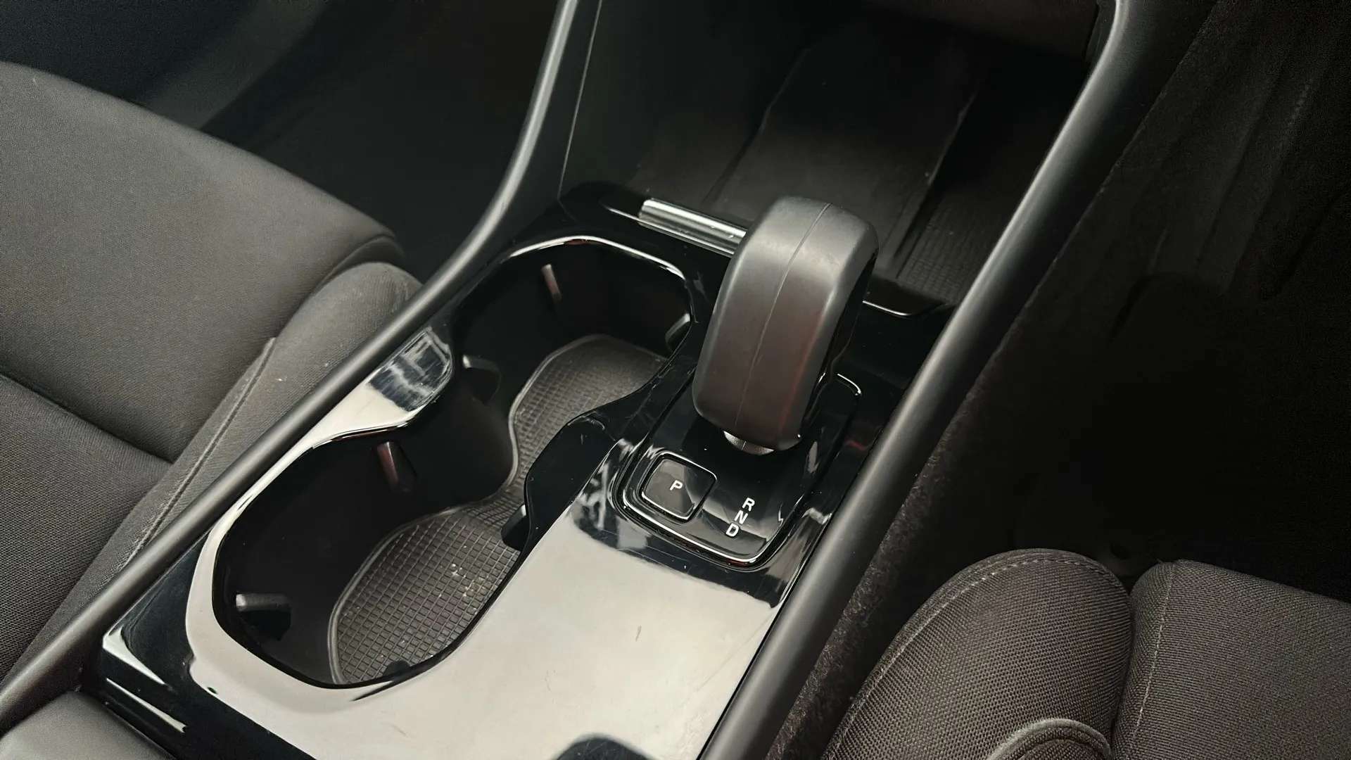 2023 VOLVO C40 2023 VOLVO C40