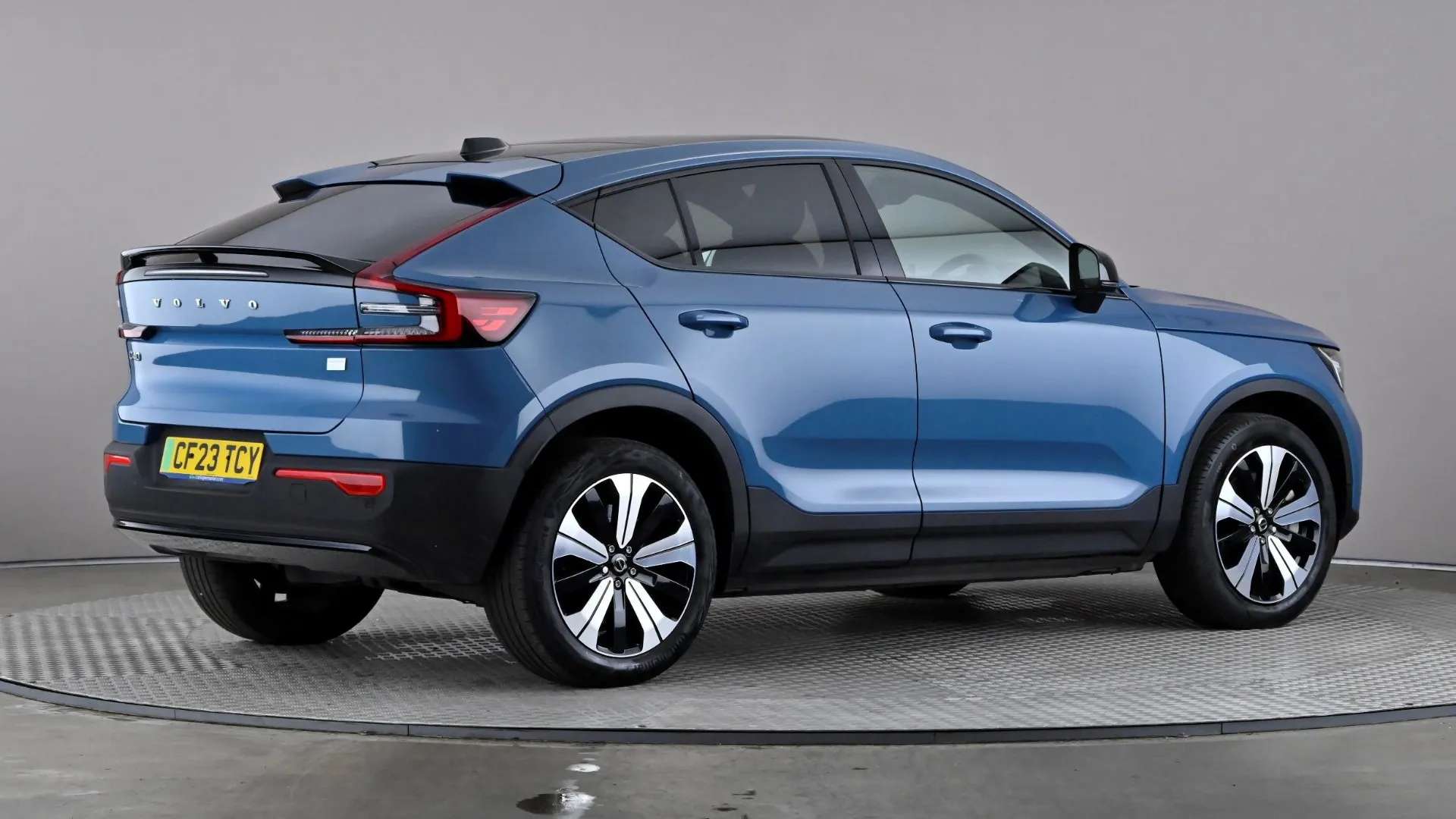 2023 VOLVO C40 2023 VOLVO C40