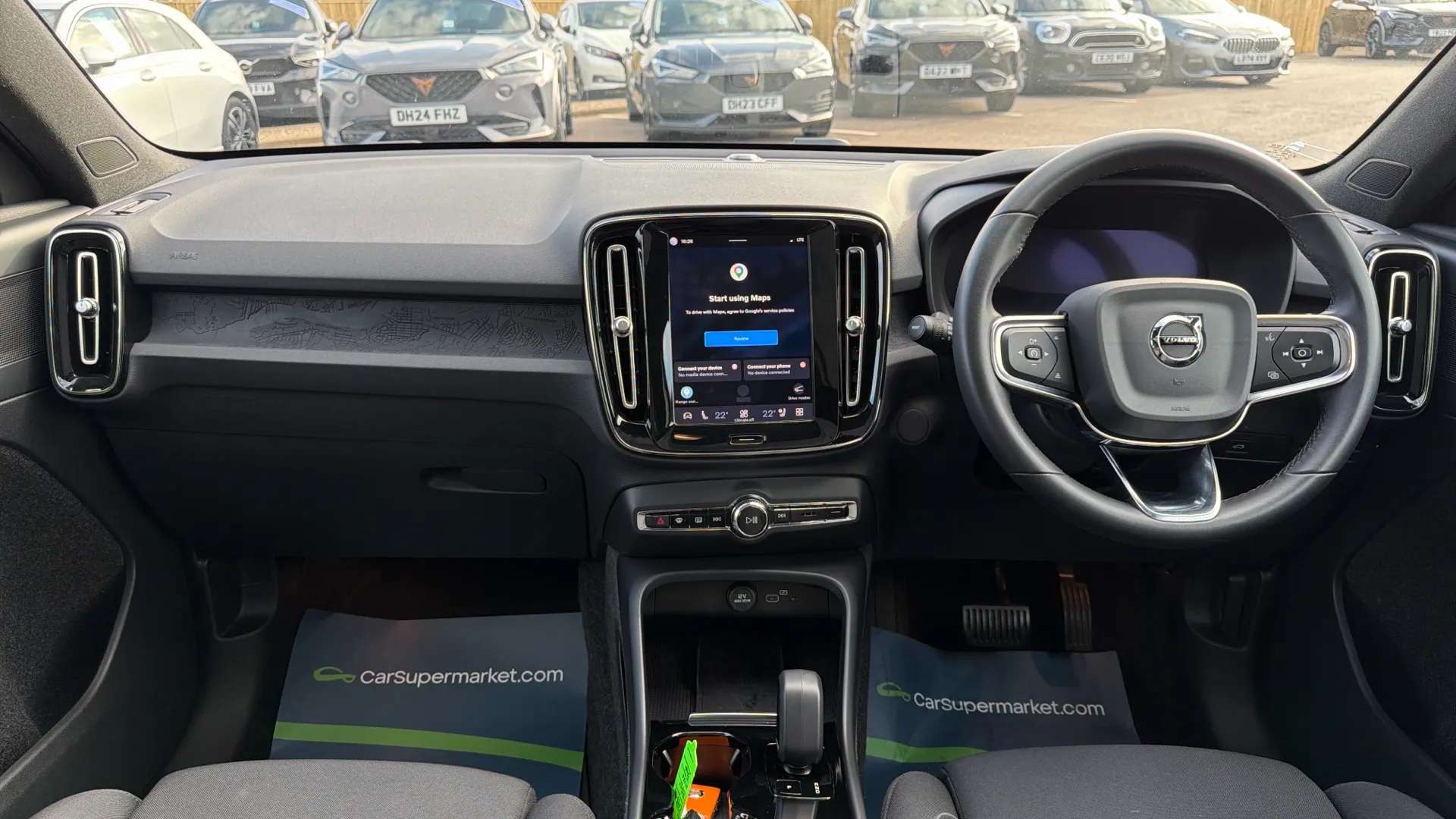 2023 VOLVO C40 2023 VOLVO C40