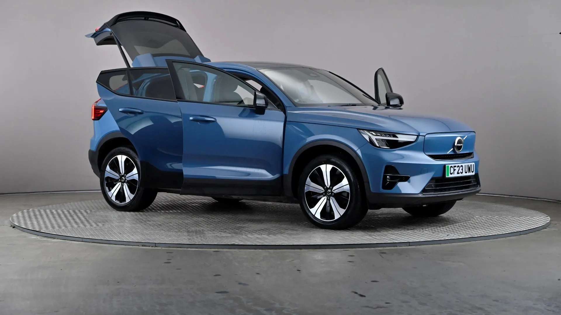 2023 VOLVO C40 2023 VOLVO C40