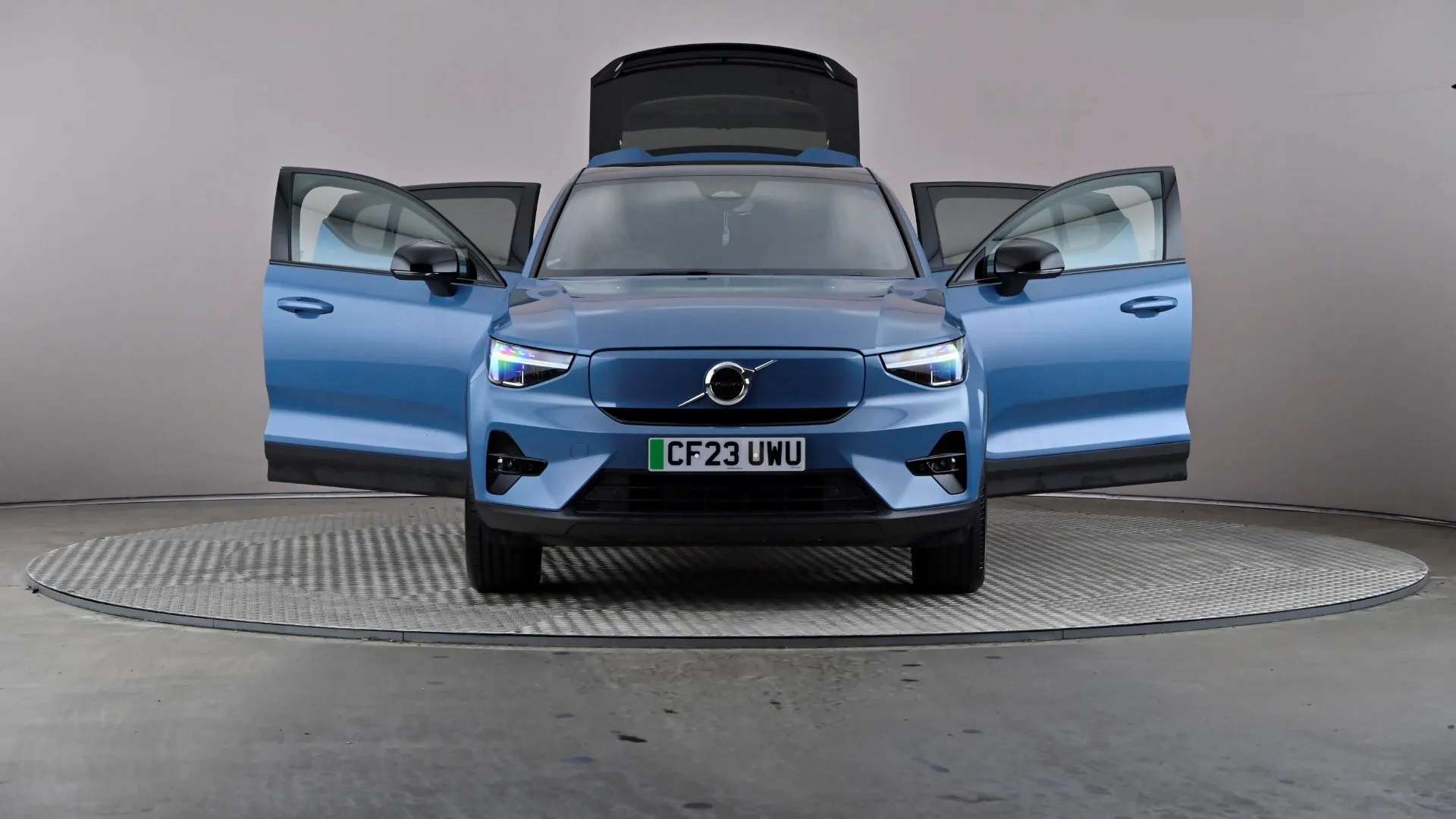2023 VOLVO C40 2023 VOLVO C40