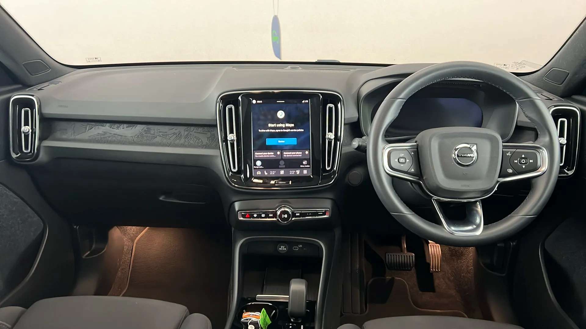 2023 VOLVO C40 2023 VOLVO C40