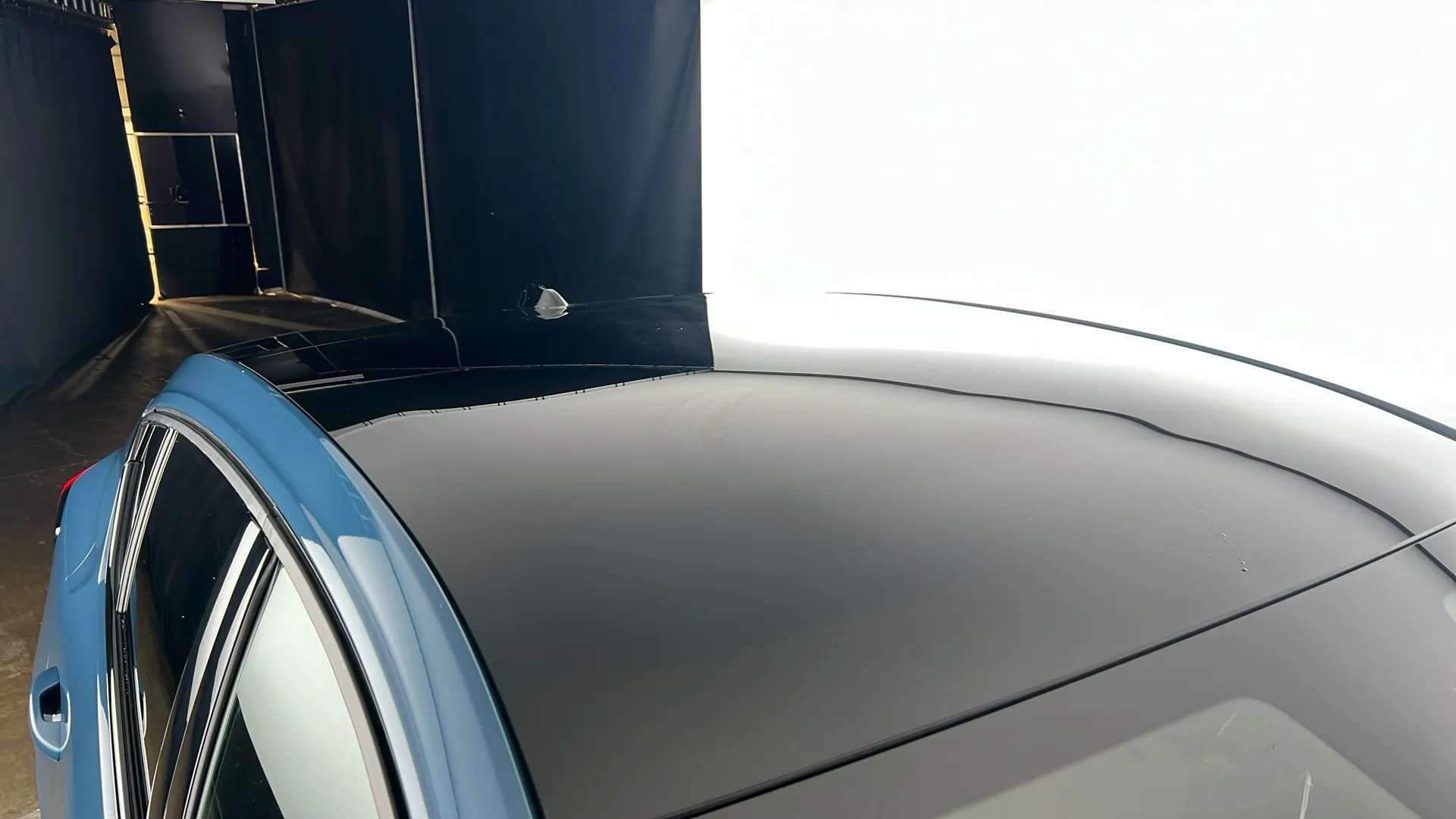 2023 VOLVO C40 2023 VOLVO C40