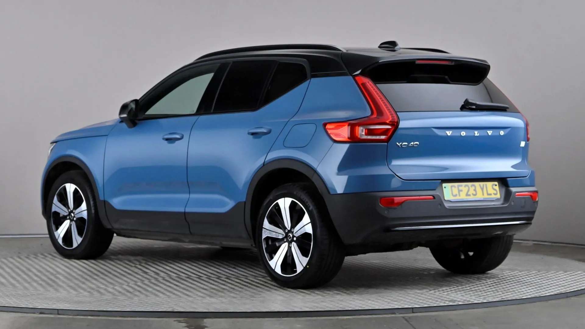 A 2023 VOLVO XC40 170kW Recharge Plus 69kWh Auto A 2023 VOLVO XC40 170kW Recharge Plus 69kWh Auto