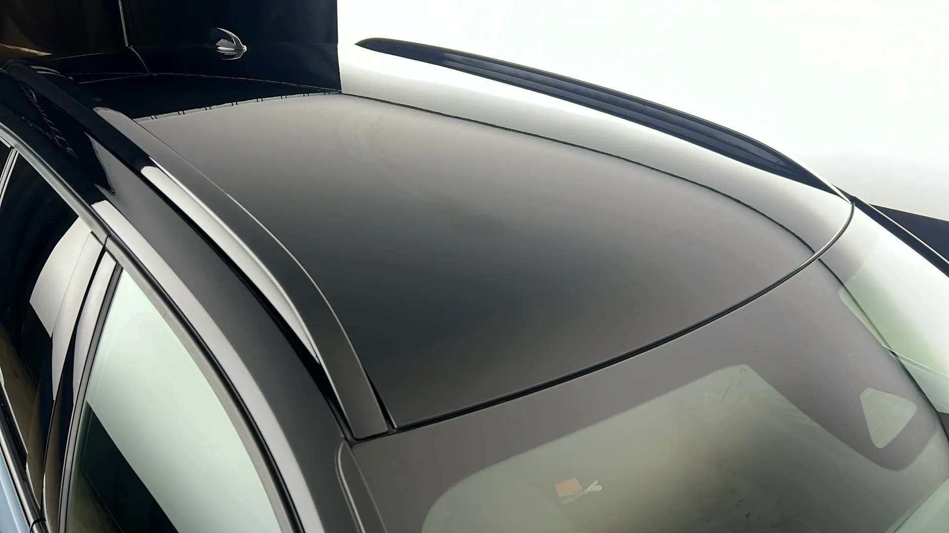2023 VOLVO XC40 2023 VOLVO XC40