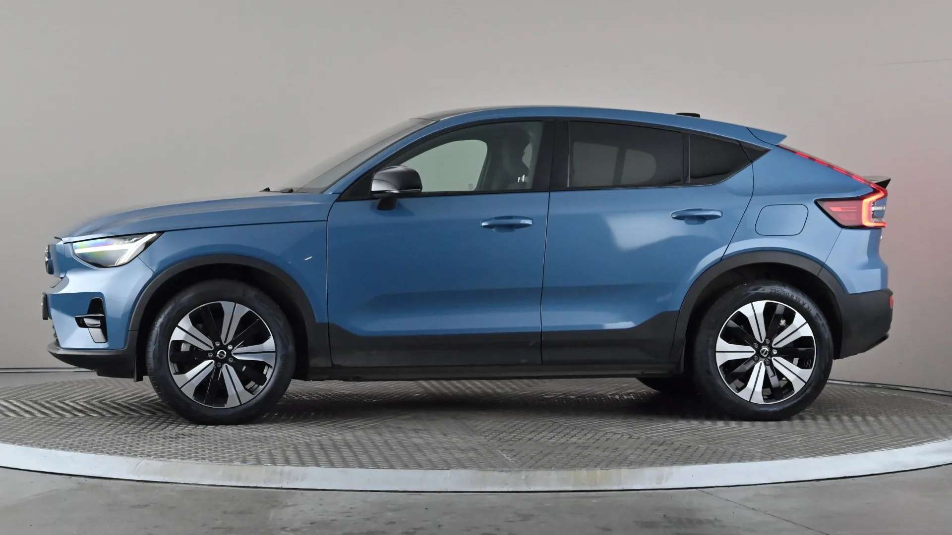 A 2023 VOLVO C40 170kW Recharge Plus 69kWh Auto A 2023 VOLVO C40 170kW Recharge Plus 69kWh Auto