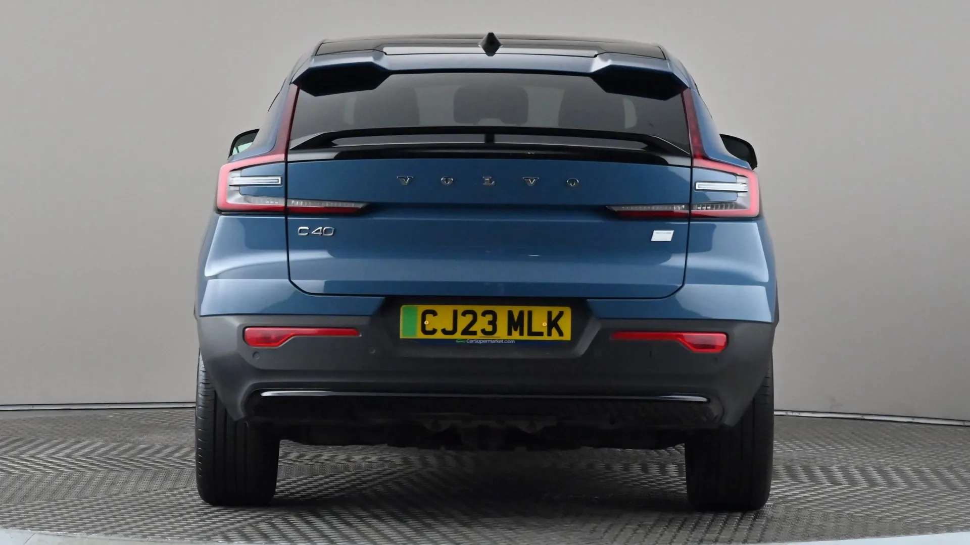 2023 VOLVO C40 2023 VOLVO C40