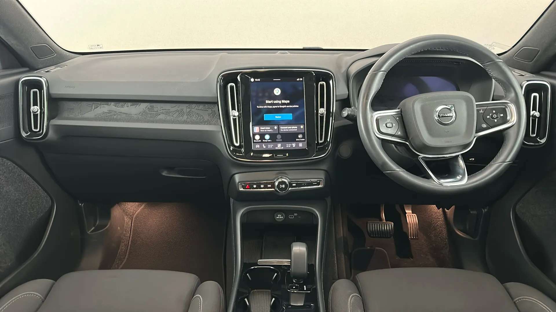 2023 VOLVO C40 2023 VOLVO C40