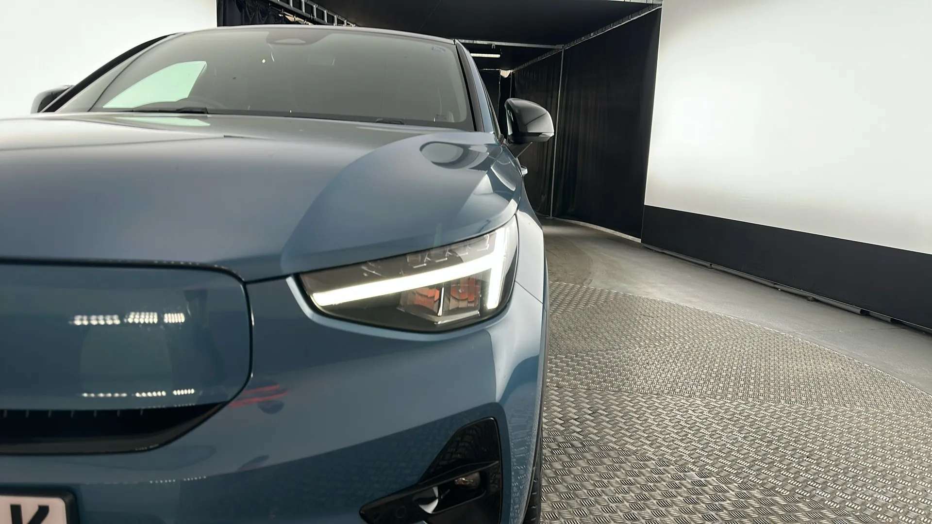2023 VOLVO C40 2023 VOLVO C40