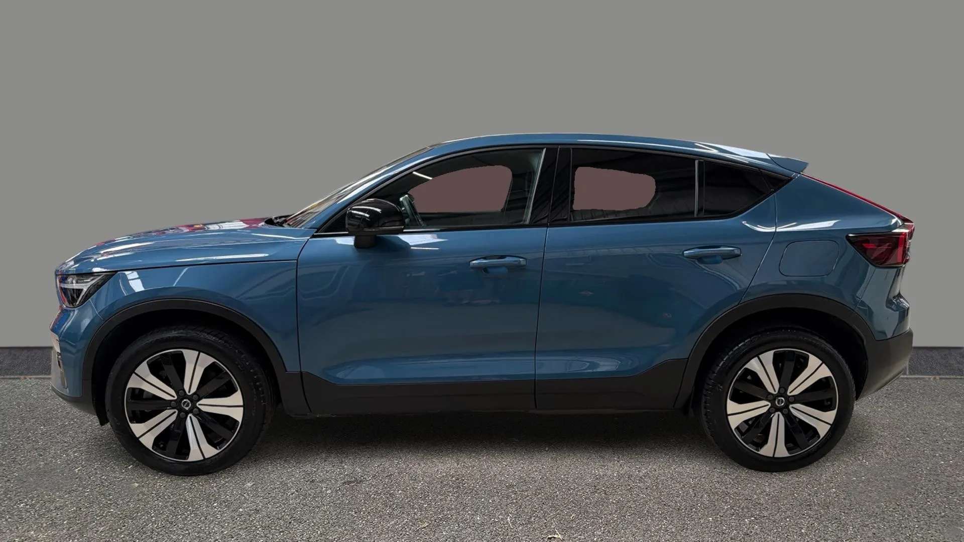 A 2023 VOLVO C40 170kW Recharge Plus 69kWh Auto A 2023 VOLVO C40 170kW Recharge Plus 69kWh Auto