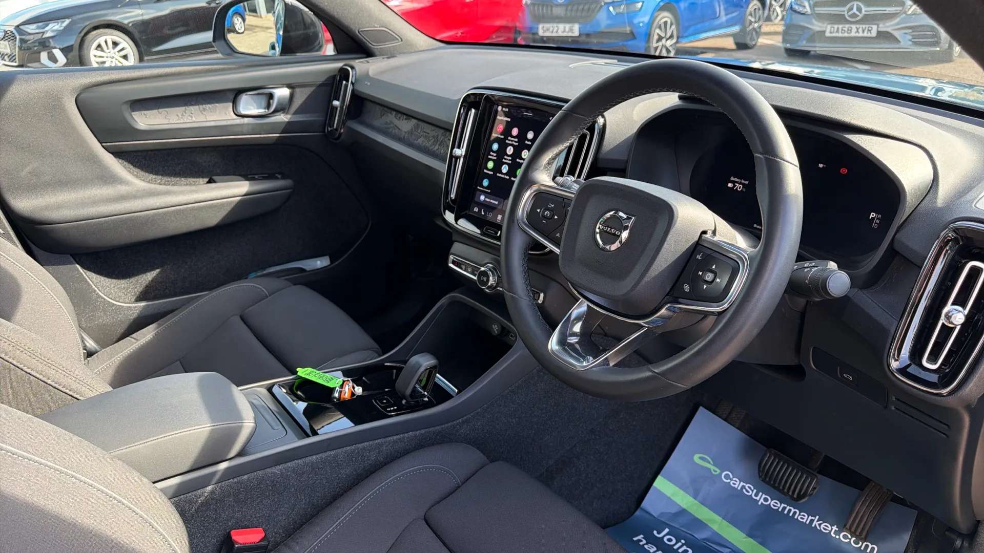 2023 VOLVO C40 2023 VOLVO C40