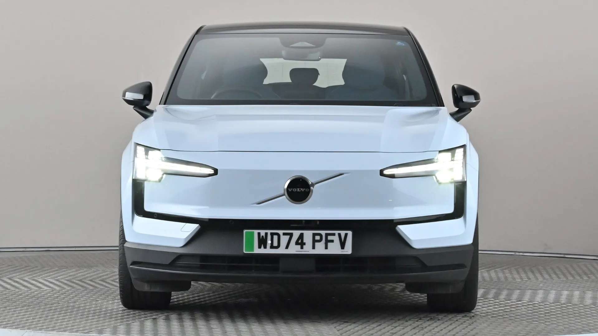 A 2025 VOLVO EX30 315kW Twin Motor Performance Plus 69kWh Auto A 2025 VOLVO EX30 315kW Twin Motor Performance Plus 69kWh Auto