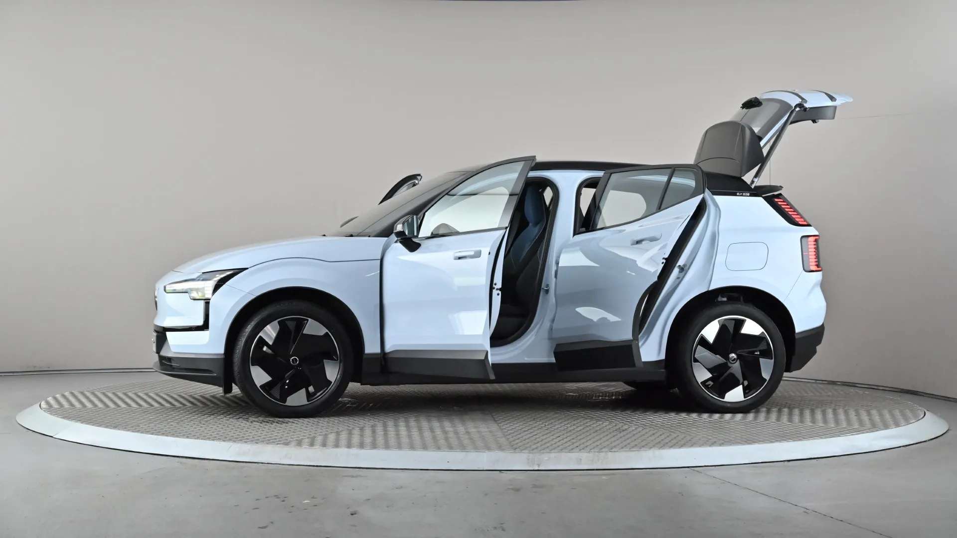2025 VOLVO EX30 2025 VOLVO EX30