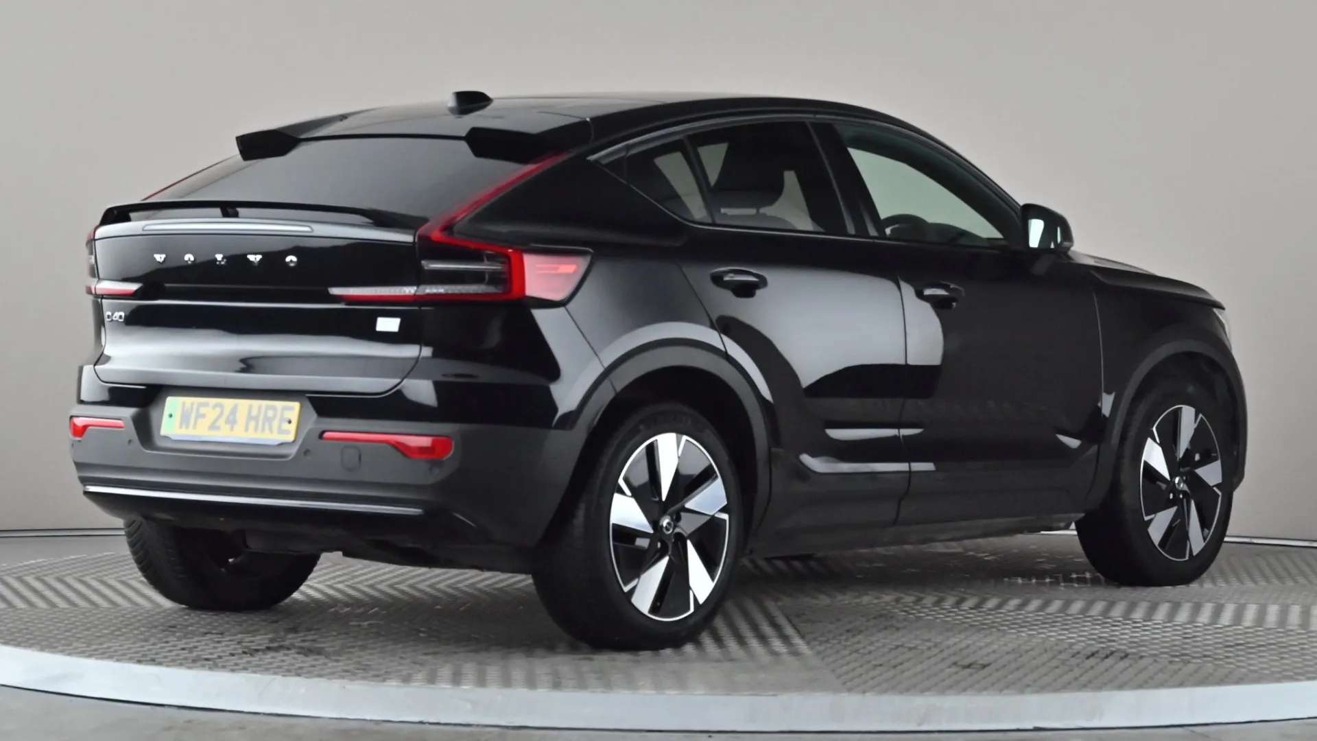 2024 VOLVO C40 2024 VOLVO C40