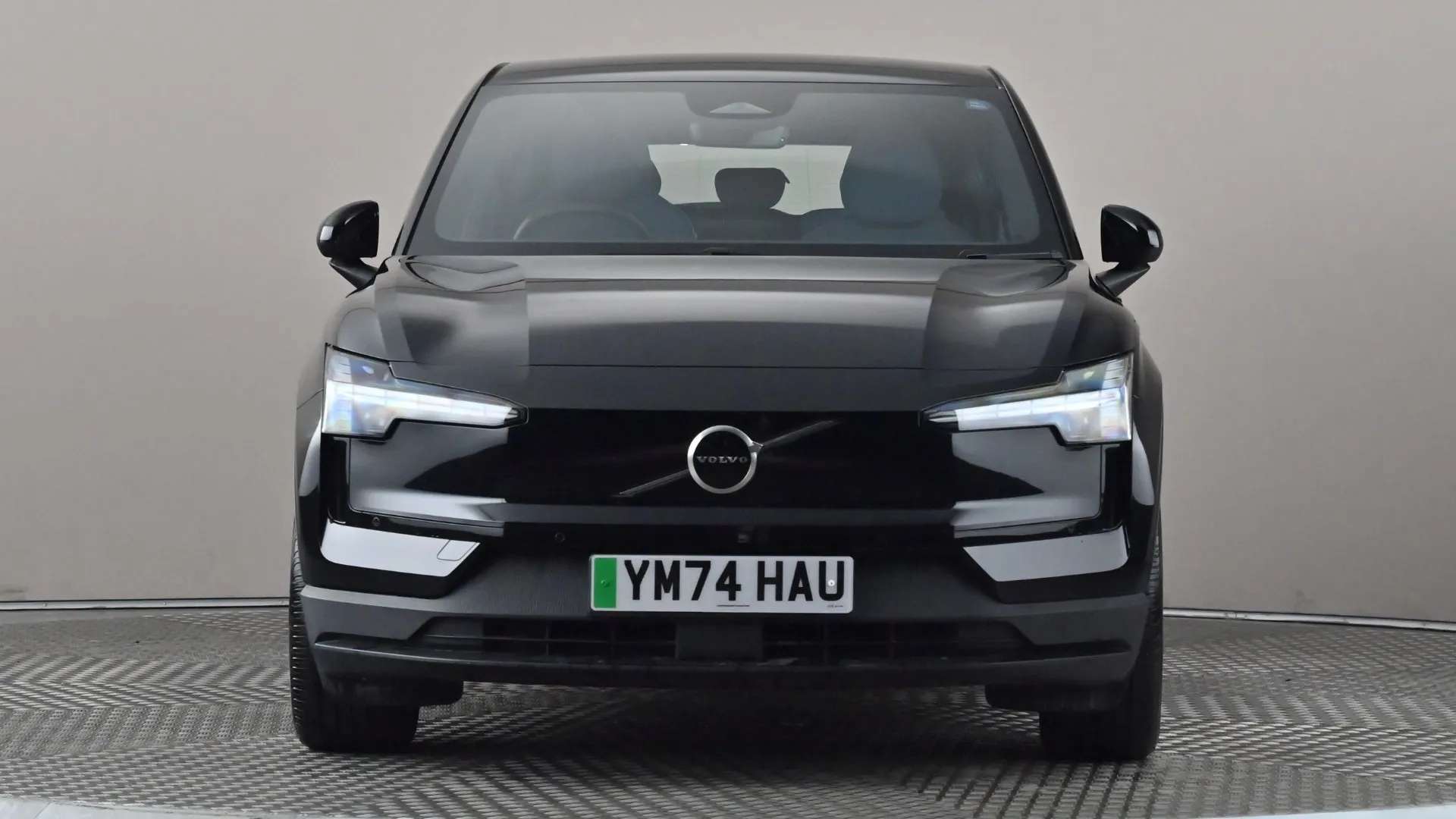 A 2025 VOLVO EX30 200kW SM Extended Range Plus 69kWh Auto A 2025 VOLVO EX30 200kW SM Extended Range Plus 69kWh Auto