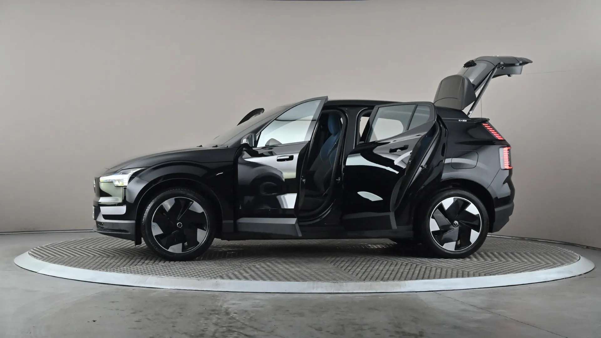 2025 VOLVO EX30 2025 VOLVO EX30